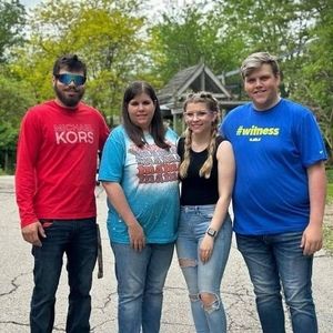 Meet your Posher, Elizabeth arthur